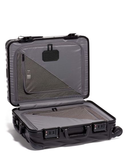 Valise cabine Continental 56 cm TUMI 19 Degree Aluminium Matte Black, intérieur ouvert avec séparateur zippé