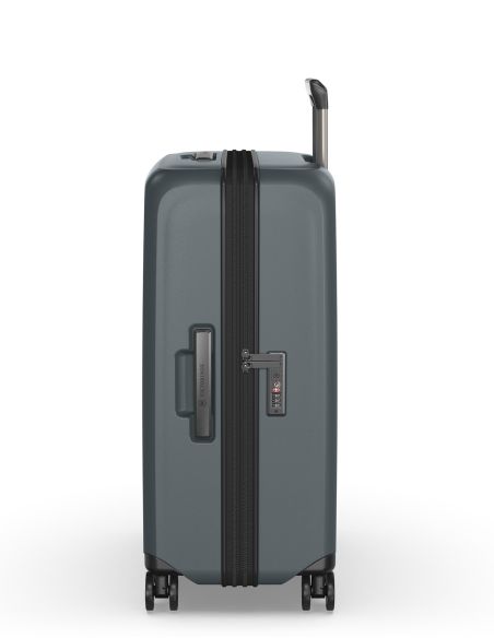 Victorinox Airox Advanced 69 cm Storm, vue de profil, poignée télescopique sortie