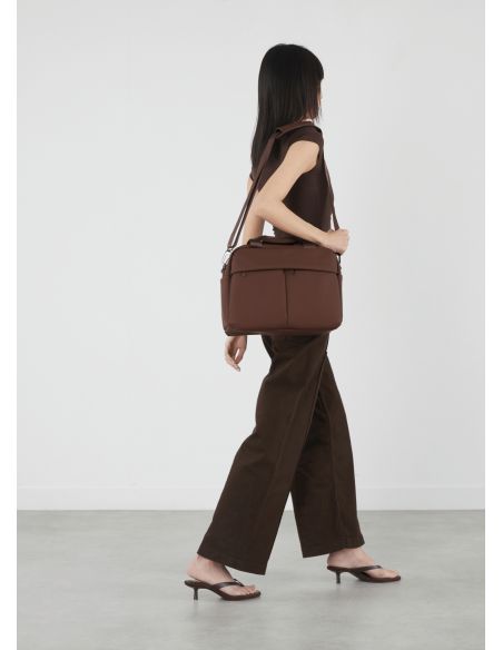 Sac Carryall Lipault Lost in Berlin Spiced Mocha, sac porté à l’épaule