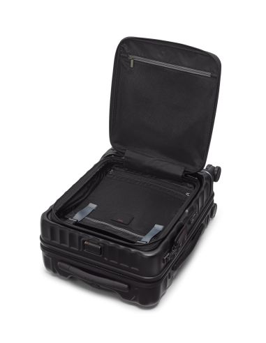 Valise cabine large 55 cm TUMI 19 Degree Front Access Black Texture, intérieur ouvert avec séparateur et objets présentés