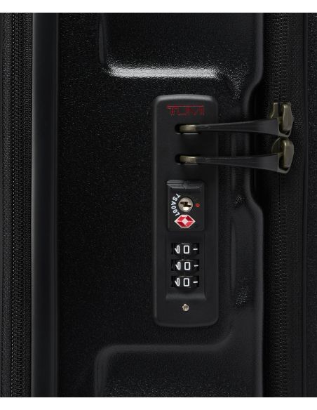 Valise soute extensible 76 cm TUMI 19 Degree Front Access Black Texture, détail de la serrure TSA et des tirettes