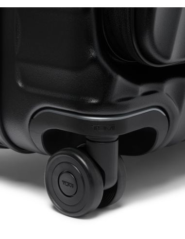 Valise soute extensible 76 cm TUMI 19 Degree Front Access Black Texture, détail d’une roue double et de son logement