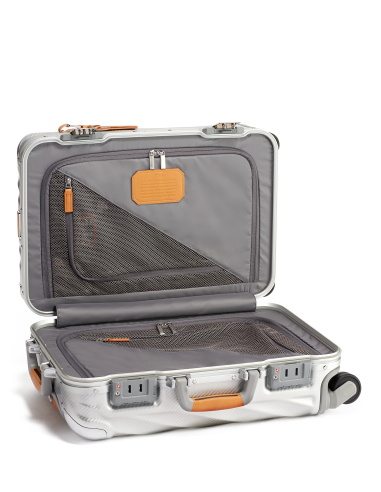 Valise cabine International 56 cm TUMI 19 Degree Aluminium texturé Texture Silver, intérieur ouvert avec séparateur zippé