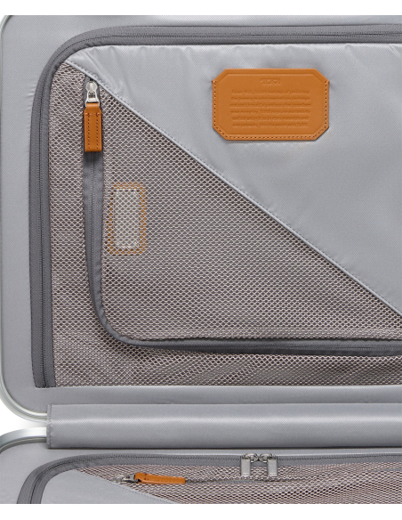 Valise cabine Continental 56 cm TUMI 19 Degree Aluminium texturé Texture Silver, détail de la poche filet zippée