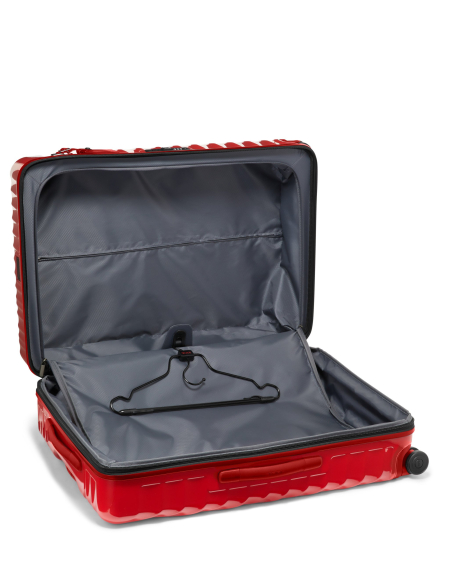 Valise soute extensible Large 76 cm TUMI 19 Degree Red, intérieur ouvert avec cintre présenté