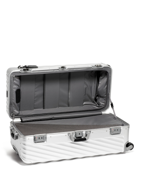 Valise Trunk XL 87 cm TUMI 19 Degree Aluminium Silver, compartiments ouverts et sangles de maintien