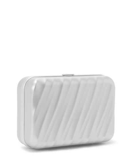 Étui à cigares TUMI 19 Degree Aluminium Silver, vue de trois quarts de l’étui fermé