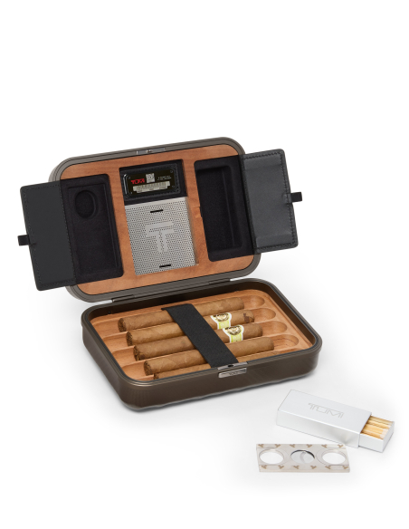 Étui à cigares TUMI 19 Degree Aluminium Texture Gunmetal, intérieur avec cigares et accessoires présentés