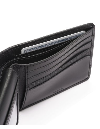 Portefeuille avec étui amovible TUMI Alpha Black, détail du rangement des billets