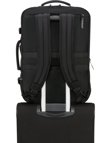 Sac à dos L extensible PC 17,3 pouces American Tourister Take2cabin Noir, passant sur une valise