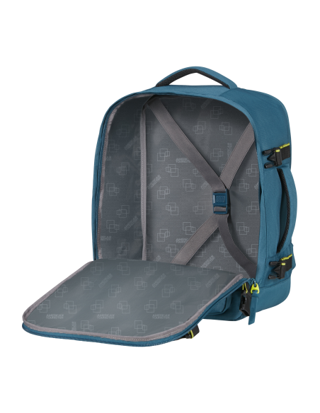 Sac à dos Sport S/M PC 15,6 pouces American Tourister Take2cabin Harbor Blue, compartiment ouvert et sangles