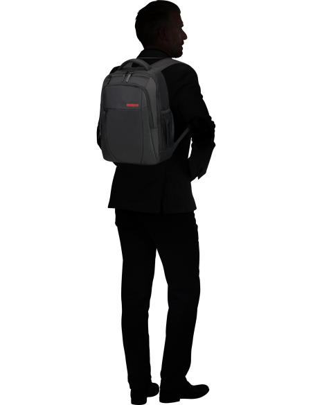 Sac à dos PC 15,6 pouces American Tourister Urban Groove Noir, porté sur le dos