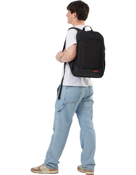 Sac à dos multipoches PC 15,6 pouces American Tourister Urban Groove Noir, porté sur le dos