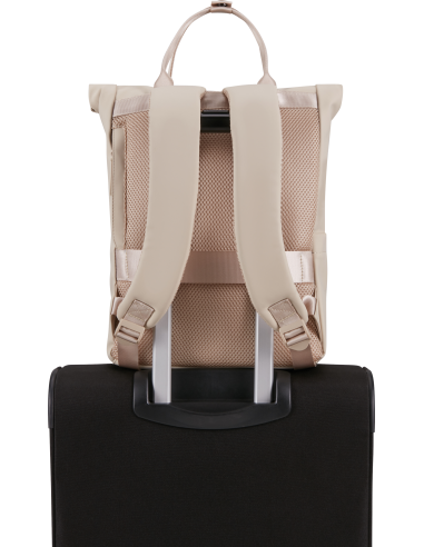Sac à dos Mono 36 cm American Tourister Urban Groove Beige, passant sur une valise