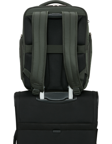 Sac à dos S 40 cm Samsonite Respark Forest Green, passant fixé sur la poignée d’une valise