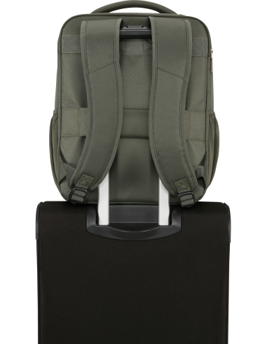 Sac à dos PC 15,6 pouces 40 cm American Tourister Wanderlite Dark Khaki, passant arrière sur une valise