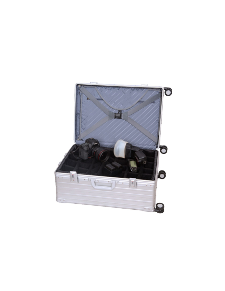 Valise photo aluminium 55 cm ALEON Platinum, intérieur avec matériel photo en illustration
