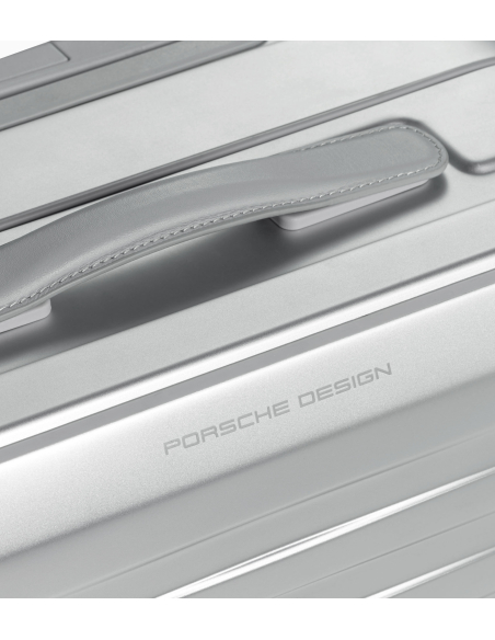 Porsche Design Roadster Aluminium 55 cm Silver, détail du logo et de la coque