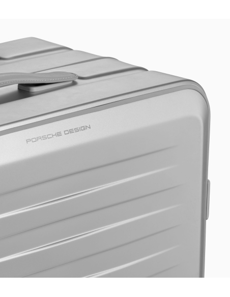 Porsche Design Roadster Aluminium 67 cm Silver, détail du logo et de la coque
