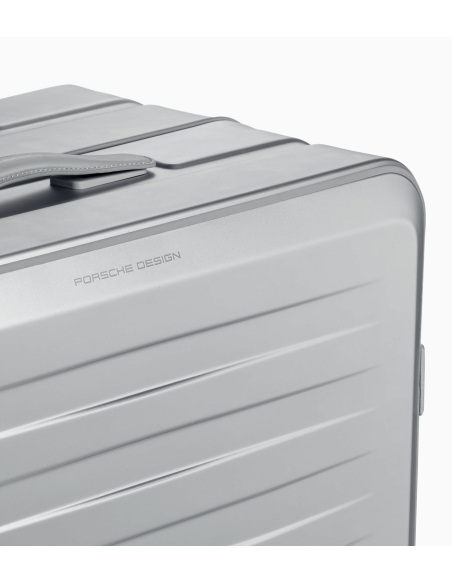 Porsche Design Roadster Aluminium 78 cm Silver, détail du logo et de la coque