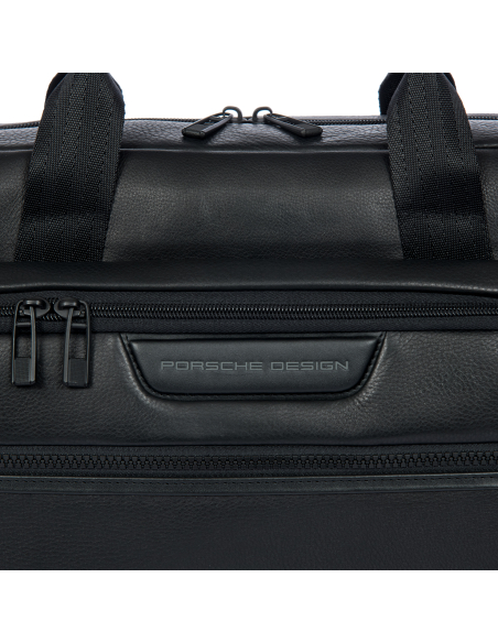 Serviette Porsche Design Roadster Leather Evo Noir, détail des finitions et du logo