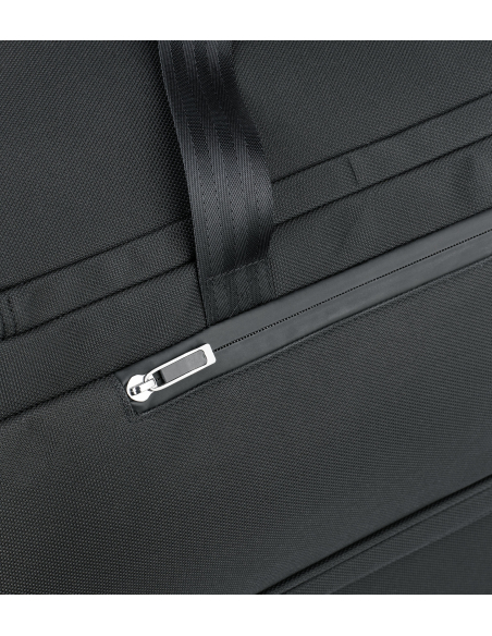 Détail des poignées et tirettes du sac Porsche Design Roadster Nylon Noir