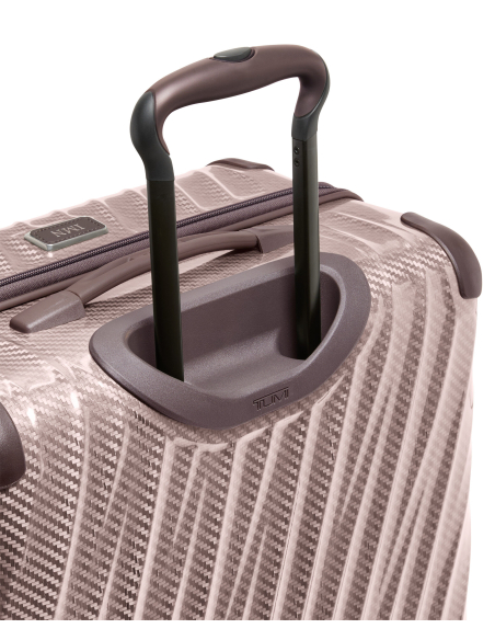Valise soute 66 cm TUMI 19 Degree Lite Blush, gros plan sur la poignée télescopique et son logement