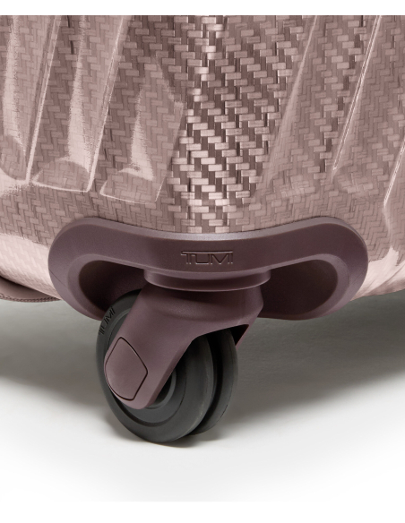 Valise soute 66 cm TUMI 19 Degree Lite Blush, gros plan sur une double roue et son logement