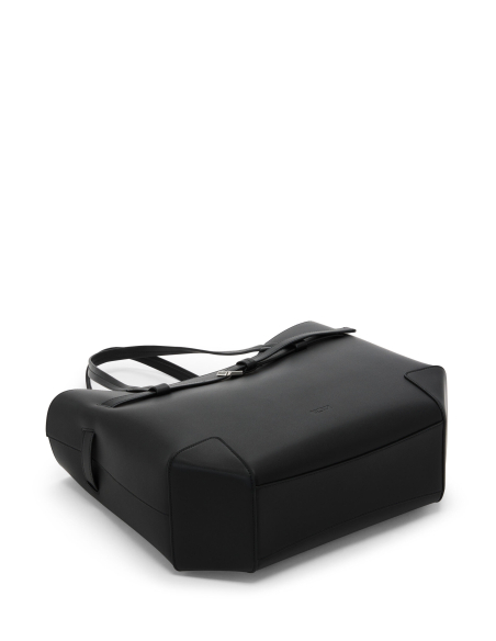 Sac cabas en cuir TUMI Adatto Black, vue du fond et des angles inférieurs