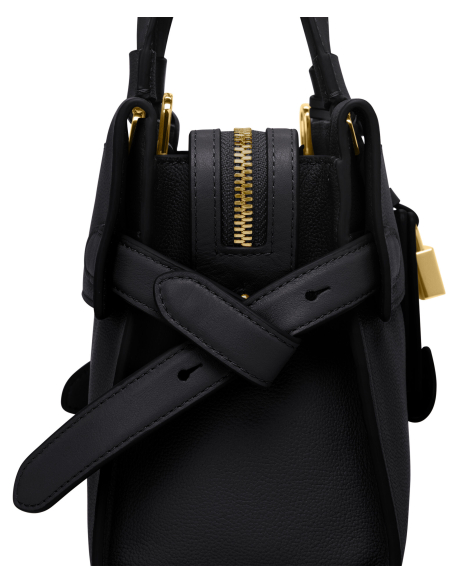 Petit sac cabas en cuir TUMI Agent Black, détail de la ceinture latérale et du zip