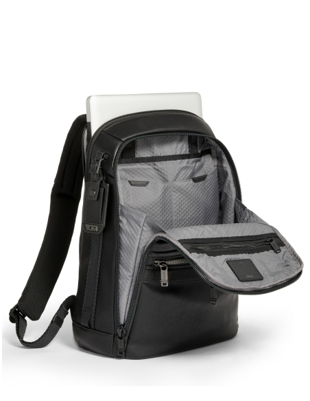 Sac à dos en cuir TUMI Alpha Bravo Dynamic Black, intérieur ouvert avec rangements ordinateur et tablette