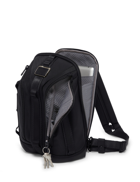 Sac convertible TUMI Alpha Bravo Knight Black, intérieur ouvert avec emplacement tablette