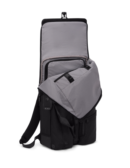 Sac à dos en nylon TUMI Alpha Bravo Surveillance Black, rabat relevé et compartiment principal ouvert