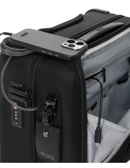 Valise compacte 4 roues 40cm TUMI Alpha Black, branchement USB-C et serrure TSA