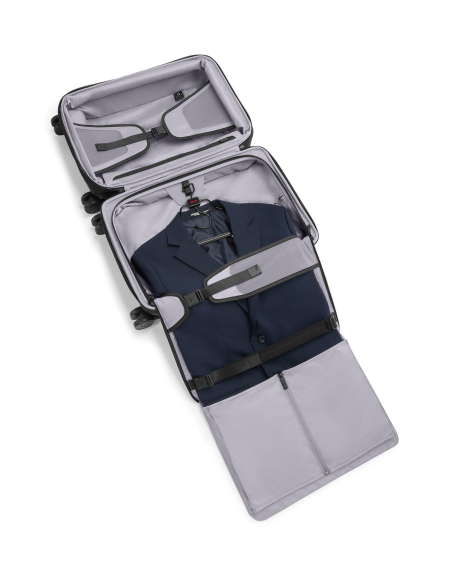 Valise cabine extensible Business 55cm TUMI Alpha Black, costume installé dans son rangement