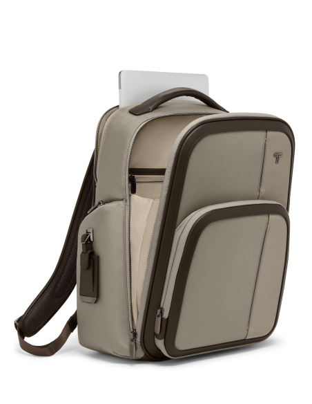 Sac à dos Large Barker TUMI Arrivé Taupe, accès arrière pour ordinateur ouvert