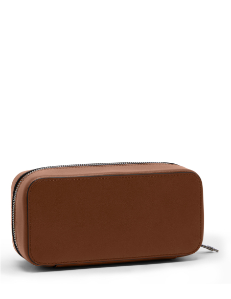 Vue arrière de l’étui pour montres Nassau Cognac fermé par zip