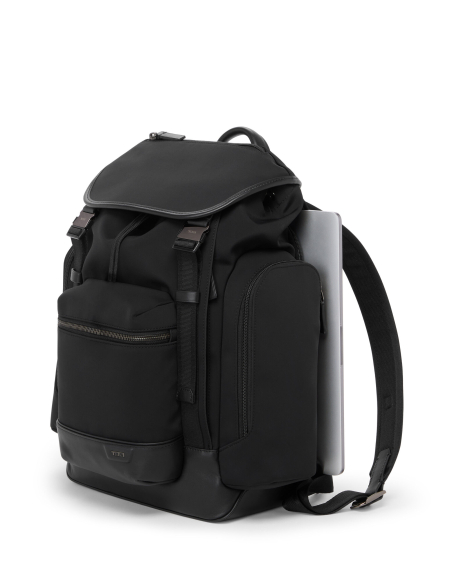 Sac à dos TUMI Harrison Small Griffen nylon Midnight Black, vue de trois quarts et poche latérale