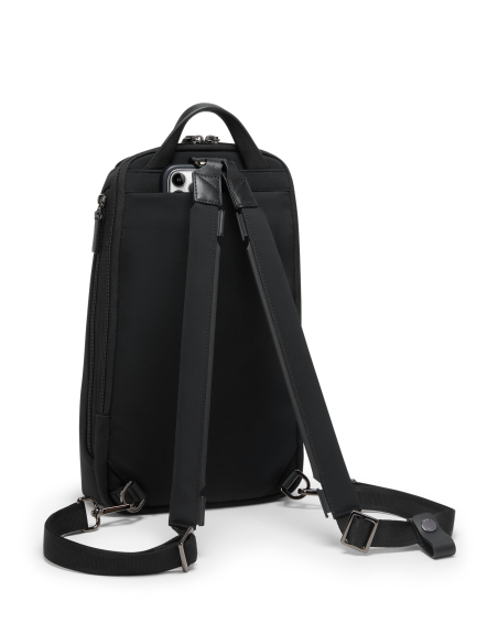 Sac sling convertible TUMI Harrison Thatcher Midnight Black, bretelles séparées en mode sac à dos