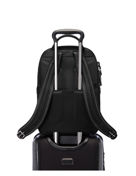 Sac à dos Velocity TUMI McLaren Night Galaxy, vue arrière sur la poignée d’une valise