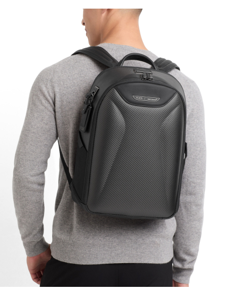 Sac à dos Velocity avec panneau carbone TUMI McLaren Carbon, sac porté sur le dos