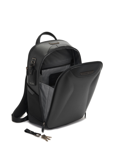 Sac à dos Velocity avec panneau carbone TUMI McLaren Carbon, compartiment principal ouvert et attache-clés