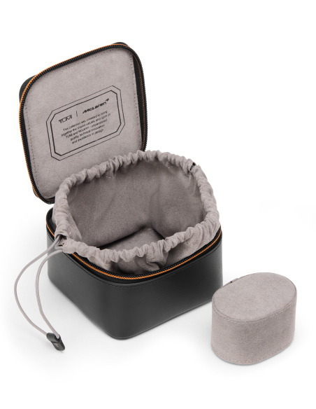 Étui de voyage pour montre TUMI McLaren Black, étui ouvert et coussin amovible