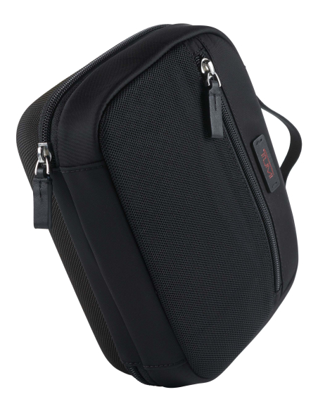 Pochette accessoires L TUMI Black, vue de trois quarts et poche extérieure zippée