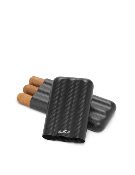 Étui à cigares de golf TUMI en carbone Carbon, corps ouvert et exemple de rangement