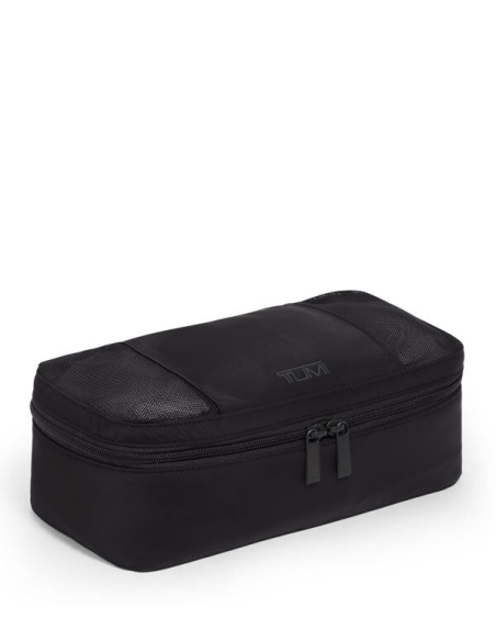 Cube de rangement Small TUMI Black, vue de trois quarts du cube fermé