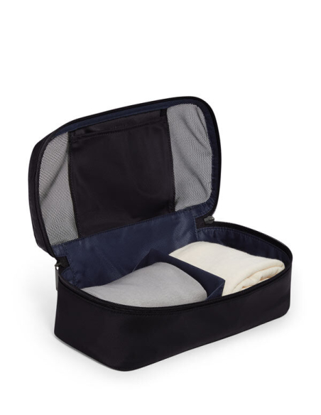 Cube de rangement Small TUMI Black, sous-vêtements répartis dans le rangement
