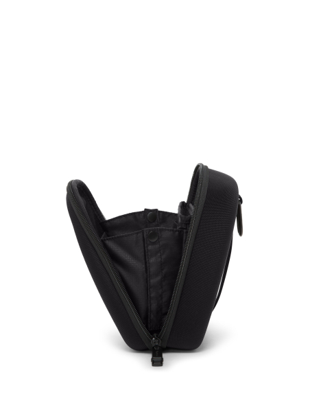 Pochette de sport TUMI Black, ouverture partielle maintenue par les soufflets