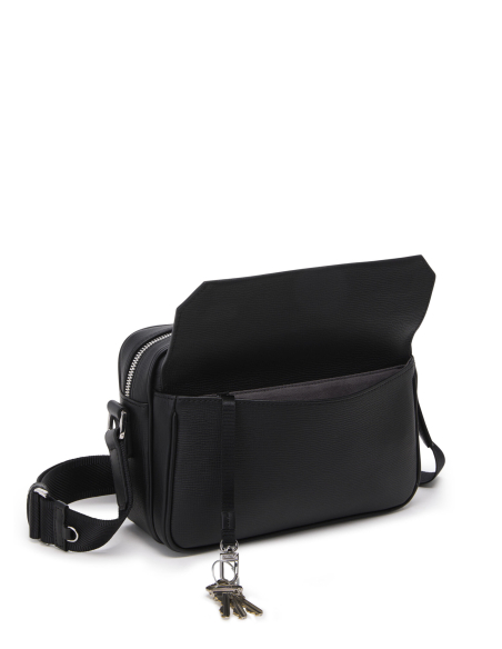 Sac bandoulière Manzi TUMI Turin Black, rabat relevé et attache-clés