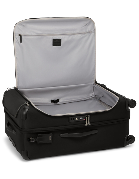 Valise Léger Medium 66 cm TUMI Black/Gunmetal, ouverture par le rabat avant